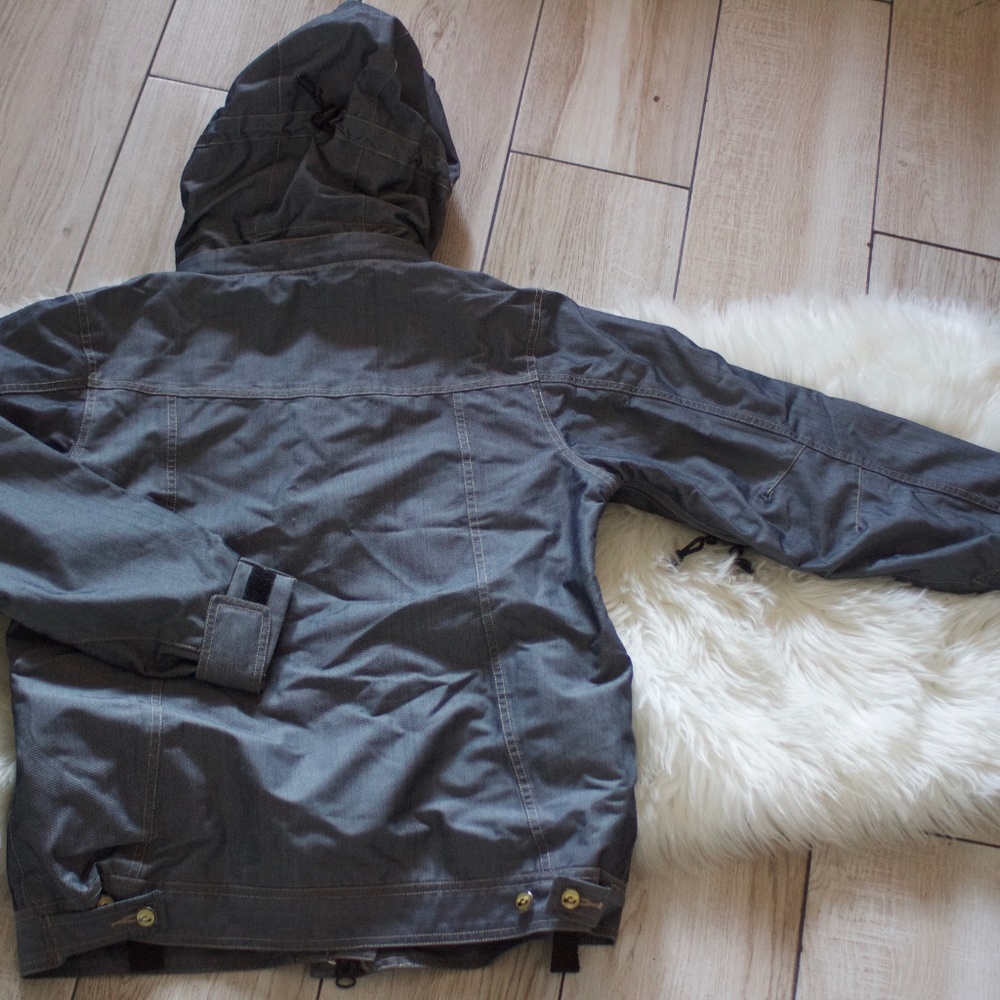 jacket - Picture 3 of 3